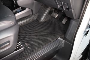 Alfombrillas KATA para Granvia de PVC, Juego Completo 5D, Ajuste Personalizado, 5 mm de Grosor, 5 Piezas, Impermeables, Antipolvo, Antiolor, Antideslizantes, Fáciles de Limpiar - Product Image 3