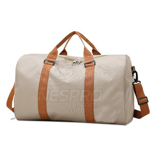 Sacs de sport en cuir au design personnalisé en gros Sacs de sport en cuir de qualité supérieure, respirants, de couleur unie - Product Image 1