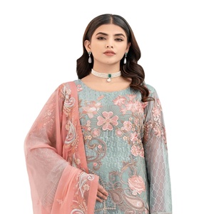 Costume trois pièces Salwar Kameez pour femmes en mousseline de soie brodée pakistanaise Panjabi robe de soirée conçue par Ramsha Vol C-6 - Product Image 1