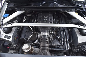 Aston Martin V8 Vantage S Roadster 2014 - Product Image 6