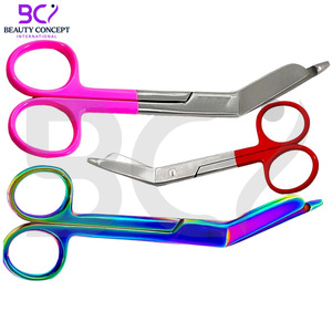 กรรไกรผ้าพันแผลสำหรับผ่าตัดแบบมีด้ามจับมีสีต่างกันผลิตภัณฑ์บริการ OEM ทำจากสเตนเลส - Product Image 2