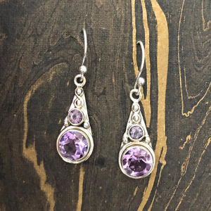 Boucles d'oreilles pendantes en améthyste à la mode, 4,6 grammes - Product Image 1