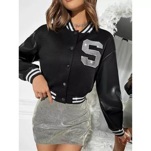 Veste universitaire personnalisée pour femmes avec broderie d'écusson Hip Hop, tissu respirant pour le corps en laine et manches en cuir Produit fini - Product Image 6