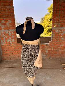 Elegant Hand-Drawn <b>Indian</b> Luxury Brand Sarongs Unique Print Designs Wholesale Price for Traditional <b>Scarves</b> & Shawls - Product Image 5