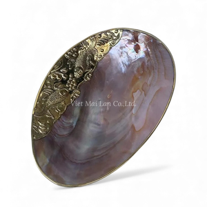 Plato de Concha de Nácar para Decoración de Mesa, Servir Postres y Uso Decorativo en el Hogar, Procedente de Vietnam - Product Image 1