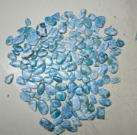2025 Cabochon de Larimar naturel poli de haute qualité coupe lisse belle forme de mélange pierre précieuse en vrac pour la fabrication de bijoux à bricoler soi-même