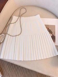 Black Pleated Knit Sweater <b>Skirt</b> High Waist A-line Mini Casual Medium Stretch Solid Color Women's Autumn <b>Winter</b> - Product Image 2