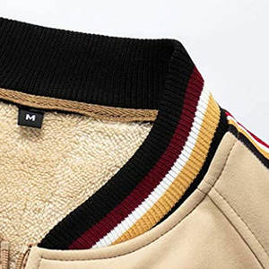 Conjunto de ropa informal de chándal para hombre con logotipo personalizado de alta calidad a la venta de fábrica para tela de lana estampada de invierno - Product Image 2