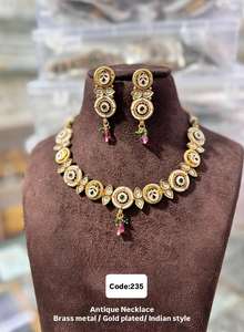Conjunto de pendientes y collar de latón de estilo antiguo para mujer, joyería clásica elegante para fiestas nupciales, ahora disponible para exportar a la India - Product Image 6