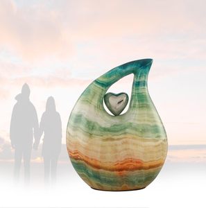 Urna de cremación en forma de lágrima de metal sólido Diseño moderno único para cenizas Corazón amoroso y urnas funerarias conmemorativas - Product Image 6
