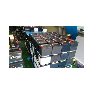 Batterie de voiture 12V au plomb-acide sèche d'origine, purement usagée et déchargée (déchets) - Product Image 6