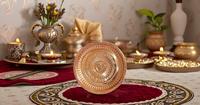 Plaque Puja en laiton doré de 7 pouces pour articles de mariage Aarti Pujan Chandan Pooja avec artisanat en métal artisanal Om-Design