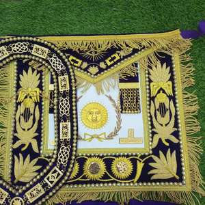 Ensemble de Régalia Maçonnique de Haute Qualité Fait Main : Tablier, Col et Accessoires avec Détails Brodés Dorés - Product Image 3