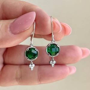 Pendientes Redondos de Cuarzo Esmeralda Verde Cazador, Estilo Casual con Gotas Delicadas de Tono Profundo, Plata de Ley 925, Piedra de Nacimiento de Mayo, Profundidad - Product Image 2