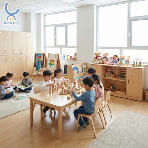 Set di Arredi Montessori per Aula: Scrivania e Sedia in Legno per Asili Nido, Centri per l'Infanzia, Scuole Materne Moderne e Uso Scolastico - Product Image 1