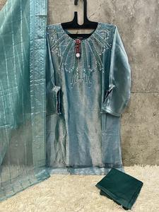 Ropa de boda de diseñador Premium Trending Heavy Crush con bordado Salwar Suit Mujer Fabricante de moda - Product Image 6