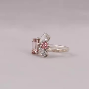 Anillo CVD de diamante cultivado en laboratorio a la moda para mujer, 2 unidades únicas, piedra de corte radiante, anillo de propuesta de oro blanco sólido de 14KT - Product Image 1