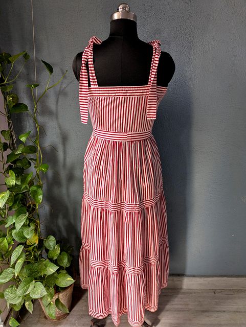 knee length dresses for ladies Stylish Dress Book: Simple Smocks, Dresses and Tops – Hand-Eye Supply main image 0
