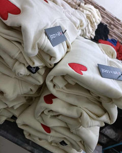 เสื้อฮู้ดดี้พิมพ์ลายพัฟฟ์หลากสีแบบยูนิเซ็กซ์ ดีไซน์ปักลาย ผ้าคอตตอนเนื้อหนา ทรงโอเวอร์ไซส์ ไหล่ตก สำหรับฤดูหนาว - Product Image 6