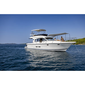 Yacht de luxe sportif Nimbus 405 Flybridge avec moteur hors-bord, en aluminium soudé et PVC, pour le transport, la patrouille, la pêche, les loisirs et les divertissements - Product Image 4