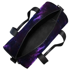 Sacs de sport à sublimation Nouveau design de sacs de voyage imperméables Sac de voyage unisexe à logo personnalisé - Product Image 2