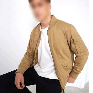 บริการ OEM สีตามสั่ง แจ็คเก็ตบอมเบอร์ผู้ชายคุณภาพสูงสำหรับฤดูหนาว ผลิตจากโพลีเอสเตอร์ 100% กันน้ำ กันลม ปิดด้วยซิป - Product Image 6