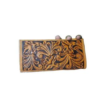 Portefeuille unisexe à rabat, fait main, design géométrique bohème, avec protection RFID et fermeture éclair sécurisée, 4x8, fabriqué en Inde - Product Image 2