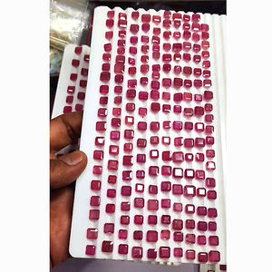 558 piezas de rubí relleno de vidrio de Bangkok de 6mm a 8mm faceta cuadrada rectangular 962 Cts lote Iroc ventas rubí corte piedra preciosa US $576 para todos - Product Image 4