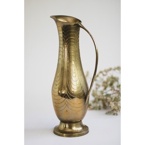 Pichet en laiton vintage Sarna Mid Century le plus vendu, vase en laiton gravé indien, pichet décoratif en laiton avec poignée - Product Image 5
