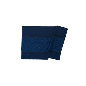 Chal de Jacquard con Brillo Azul Marino 70x200 - Bufanda de Invierno de Cachemira con Estampado Floral - Product Image 1