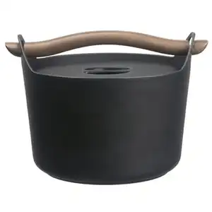 Cast Iron Metal Vintage Look Cooking Pot With Wooden Handle Antique Design Durable Chafing Dish With Lid