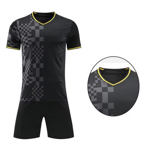 Camiseta de fútbol de poliéster 100% personalizada de alta calidad, conjuntos deportivos de calidad de uniformes de fútbol de alto estilo hechos en fábrica - Product Image 5