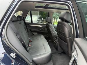 รถบีเอ็มดับเบิลยู X5 XDrive40e AWD ปี 2016 มือสอง สภาพดี พวงมาลัยซ้าย มาตรฐานไอเสียยูโร 4 วิ่ง 50,000-75,000 ไมล์ 150-200 แรงม้า - Product Image 2