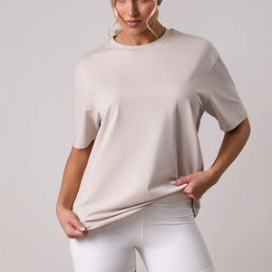 Venta al por mayor de camisas holgadas para mujer OEM logotipo personalizado Baige mujeres camiseta de gran tamaño de alta calidad suave 100% algodón camiseta para niñas - Product Image 1