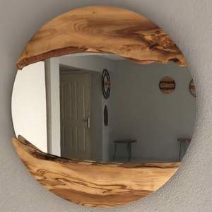 Miroir mural en rotin bohème moderne, design tissé en forme de soleil, fait à la main, pour un style de maison organique et des accents d'intérieur en provenance d'Indonésie - Product Image 6