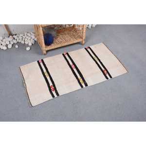 Alfombra Turca Pequeña de 1.7x3.3 pies, Alfombra de Lana Vintage Kilim Beige con Diseño Floral - Product Image 1