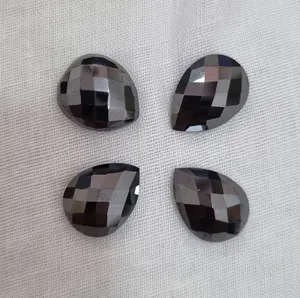 จี้เพชรมอยส์ซอไนท์รูปลูกแพร์ที่สวยงามมีความชัดเจนมากเครื่องประดับได้รับการรับรองจากการบำบัดแบบฮิปฮอป - Product Image 1