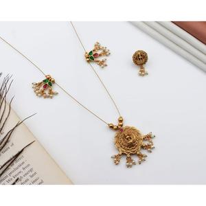 Ensemble de pendentifs pour femmes de luxe, faits à la main, avec des perles et des pierres, bijoux ethniques pour les mariages, les festivals et les tenues traditionnelles - Product Image 3