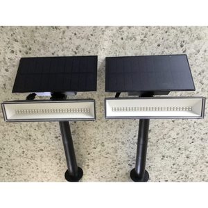 Consciot Lot de 6 projecteurs solaires 54 LED 7 couleurs changeantes étanches IP67 5W Puissance Projecteurs de jardin extérieurs certifiés RoHS - Product Image 6