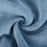 Peto vaquero desgastado antibacteriano para hombre, estilo ropa de trabajo, con tirantes ajustables, logotipo personalizado y bordado digital.