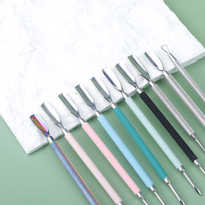 Empujador de cutículas de acero inoxidable Limpiador de uñas con punta de goma Mini logotipo personalizado Pelador blanco Raspador Empujador de cutículas y cuchillo - Product Image 5