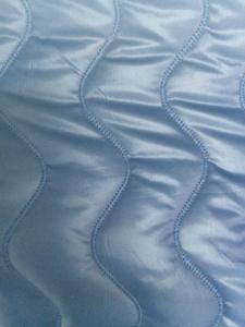 KSD 1256 Machine à courtepointe pour 2-5 couches de haute qualité 100% polyester motif brodé respectueux de l'environnement pour la maison d'hôtel - Product Image 5