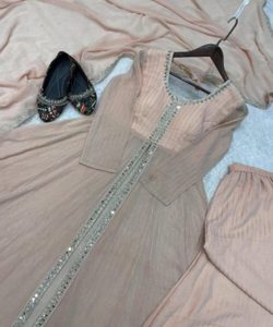 Ensembles de Kurta de fête vintage cousus prêts à porter pour femmes, vêtements indiens pakistanais avec haut, bas et dupatta - Product Image 6