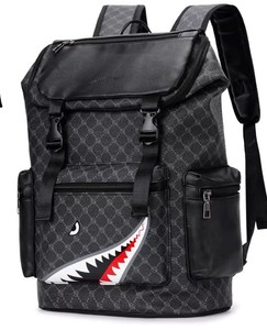 กระเป๋าเป้สะพายหลังผู้ชายทันสมัย ทำจากหนัง PU พร้อมซับในไนลอน ช่องเสียบ USB และดีไซน์กันน้ำ - ความจุขนาดใหญ่ เหมาะสำหรับพักค้างคืน - Product Image 1