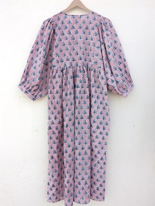 Vestido de Verano Hecho a Mano de Algodón con Estampado Floral en Bloque y Volantes, Sostenible para la Temporada de Otoño - Product Image 6