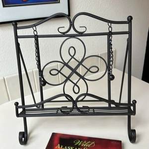 Best Shape Iron Book Stand Holder Desktop <b>Shelf</b> Stand White Finished Tabletop Magazine Book Stand Holders - Product Image 3