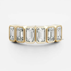 Alliance Moissanite en or jaune 14 carats avec pierres de taille émeraude 1.80 carats, ensemble de lunette, bague empilable demi-éternité pour un usage quotidien - Product Image 3