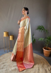 Premium Pattu <strong>Silk</strong> <strong>Saree</strong> with Beautiful Contrast Weaving on <strong>Pallu</strong> and Border for a Contrast Blouse-Indian &amp; Pakistani Clothing