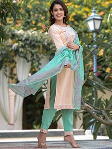 Elegant Indian/Pakistani Style Knee-Length O-Neck <b>Three</b>-Quarter Sleeve A-Line Casual Sweet Embroidered Cotton Salwar Kameez - Product Image 6