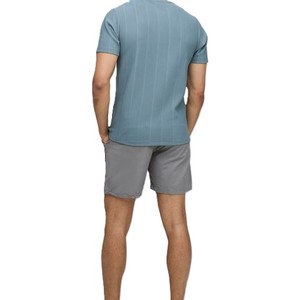 Pantalones Cortos Deportivos Casuales para Hombre con Logotipo Personalizado, Transpirables, Ecológicos, Antiarrugas, Hasta la Rodilla, Diseño Sólido - Product Image 5